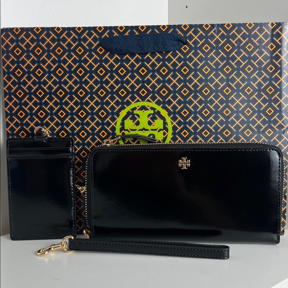 NWT Tory Burch EMERSON PATENT CONTINENTAL WALLLT